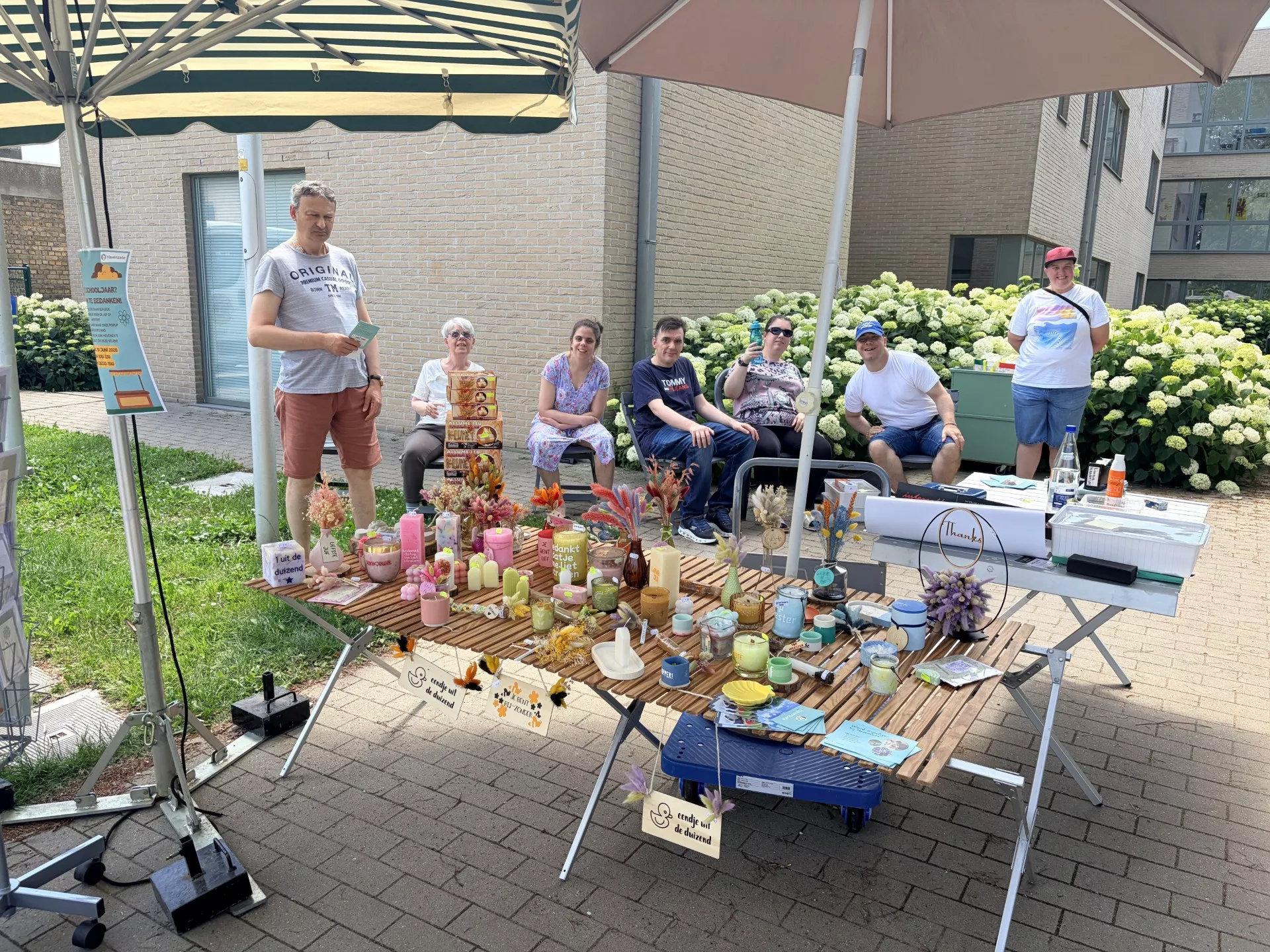 Verkoopsstand Ingang -  - Marktverkoop